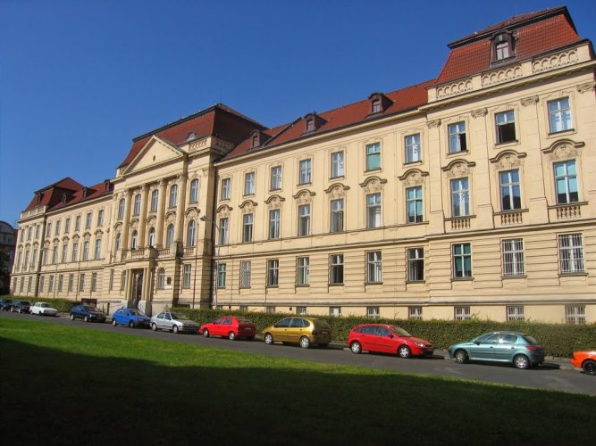 Fakulta veřejných politik v Opavě