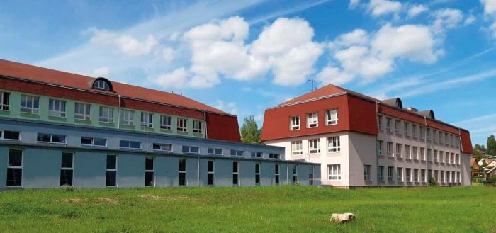 Gymnázium Ostrov, příspěvková organizace