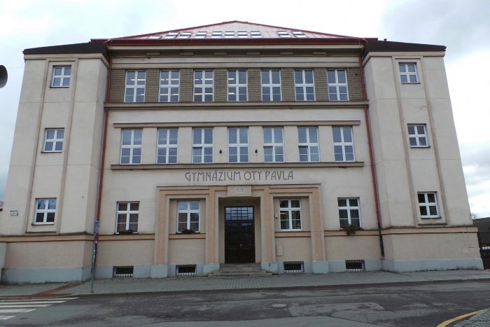 Gymnázium Oty Pavla, Praha 5, Loučanská 520