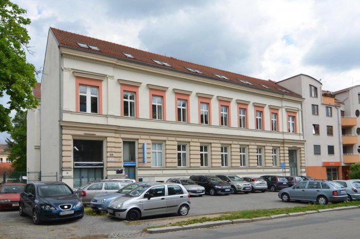 Gymnázium Mojmírovo náměstí s. r. o.