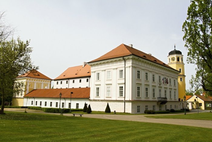 Střední odborná škola a Střední odborné učiliště, Vlašim, Zámek 1