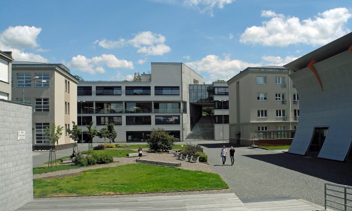Fakulta přírodovědně-humanitní a pedagogická