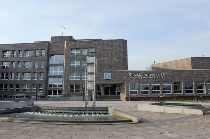 Obchodně podnikatelská fakulta v Karviné