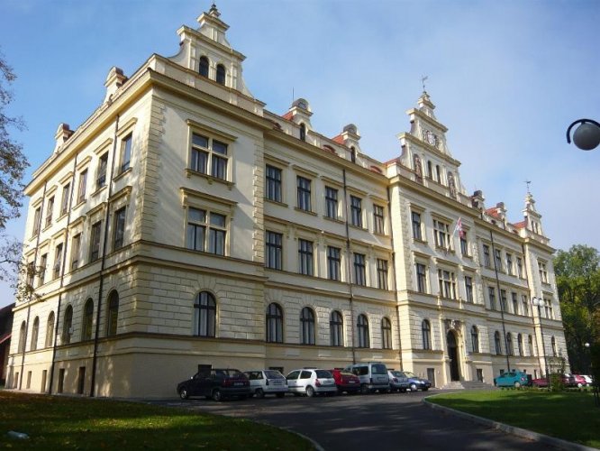 Střední odborná škola a Střední odborné učiliště obchodu a služeb, Chrudim, Čáslavská 205