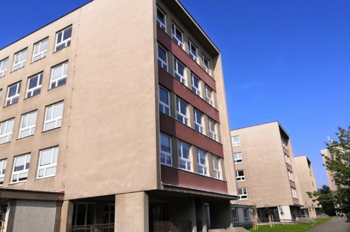 Vyšší odborná škola a Střední průmyslová škola elektrotechnická, Plzeň, Koterovská 85