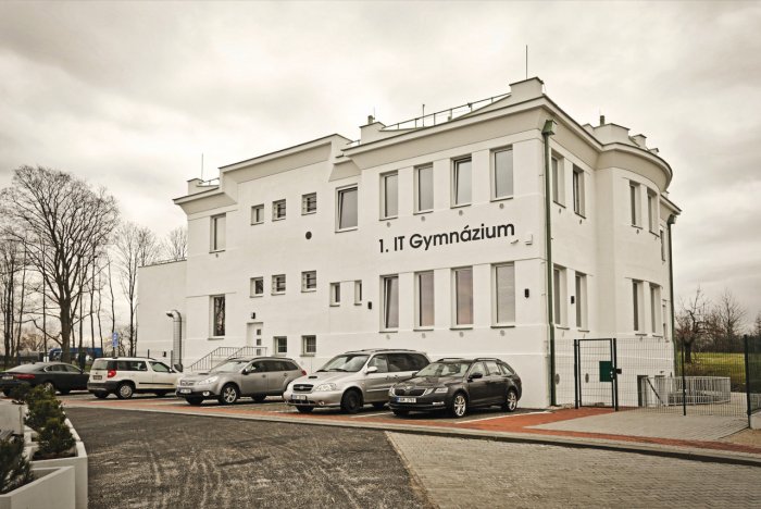1. IT Gymnázium, s. r. o.