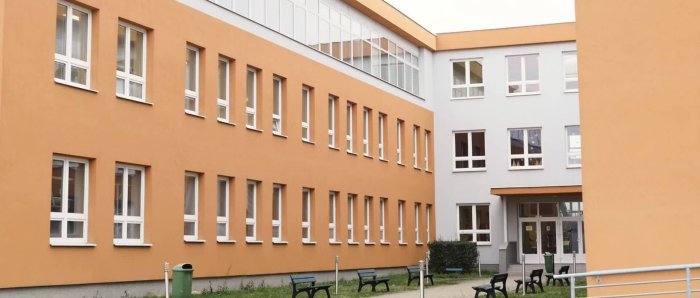 EDUCAnet – střední škola a základní škola České Budějovice, s. r. o.