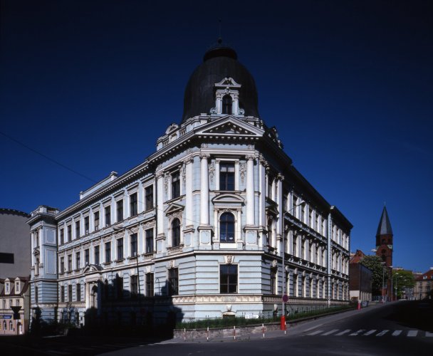 Fakulta zdravotnických studií