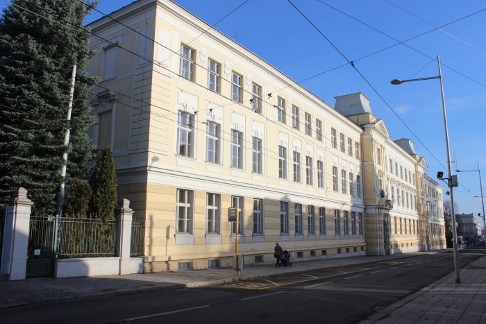 Mendelovo gymnázium, Opava, příspěvková organizace