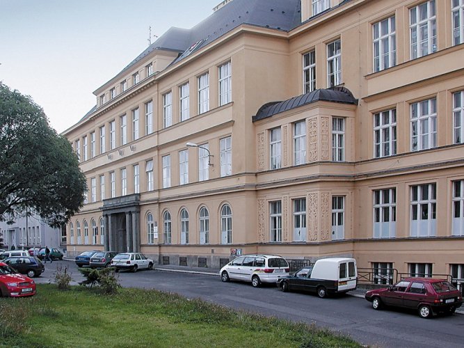 Střední uměleckoprůmyslová škola a Vyšší odborná škola, Jablonec nad Nisou, Horní náměstí 1, příspěvková organizace